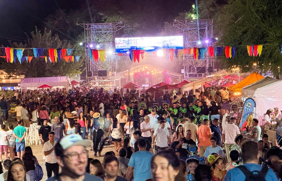 Doña Pipa se prepara para otra noche de música y gastronomía
